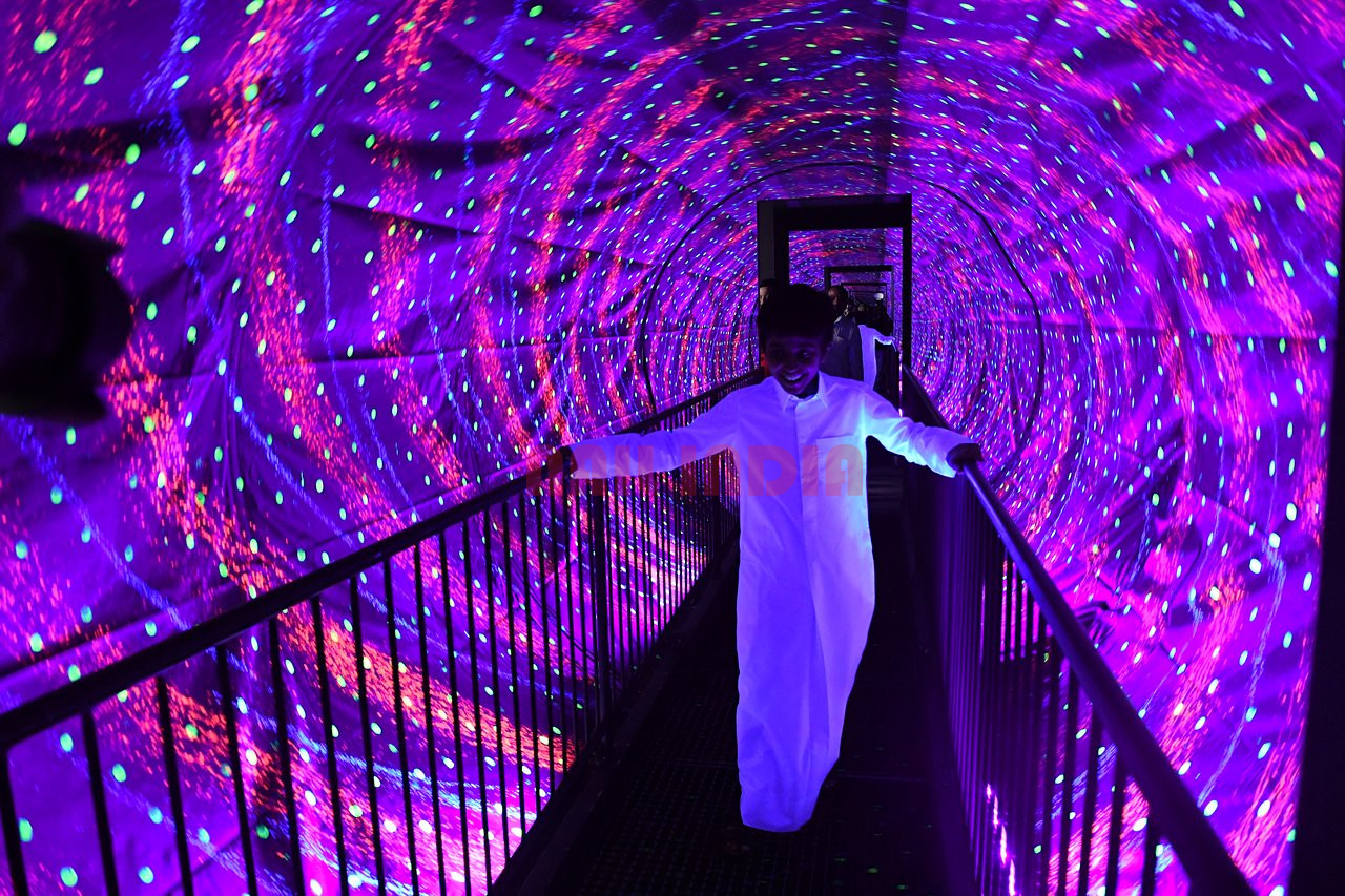 Vortex tunnel 3 svg+xml;charset=utf