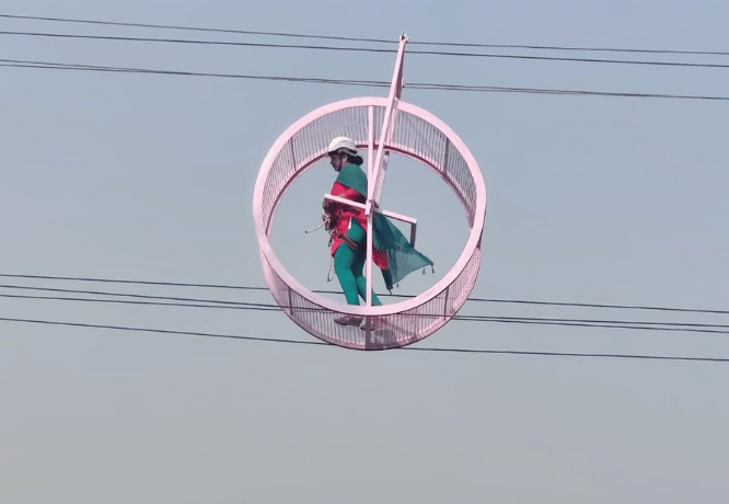 Sky Roller ride for adventure parks and resorts