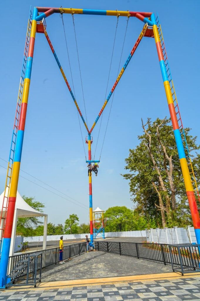 Giant Swing adventure park installation