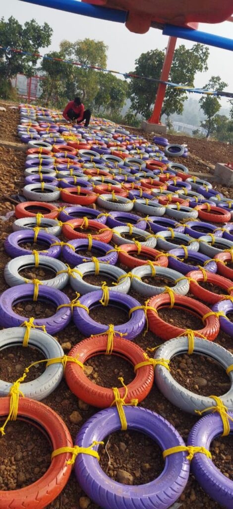 Military style tyre wall obstacle training equipment