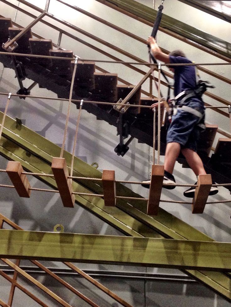 Indoor rope course installed in shopping mall